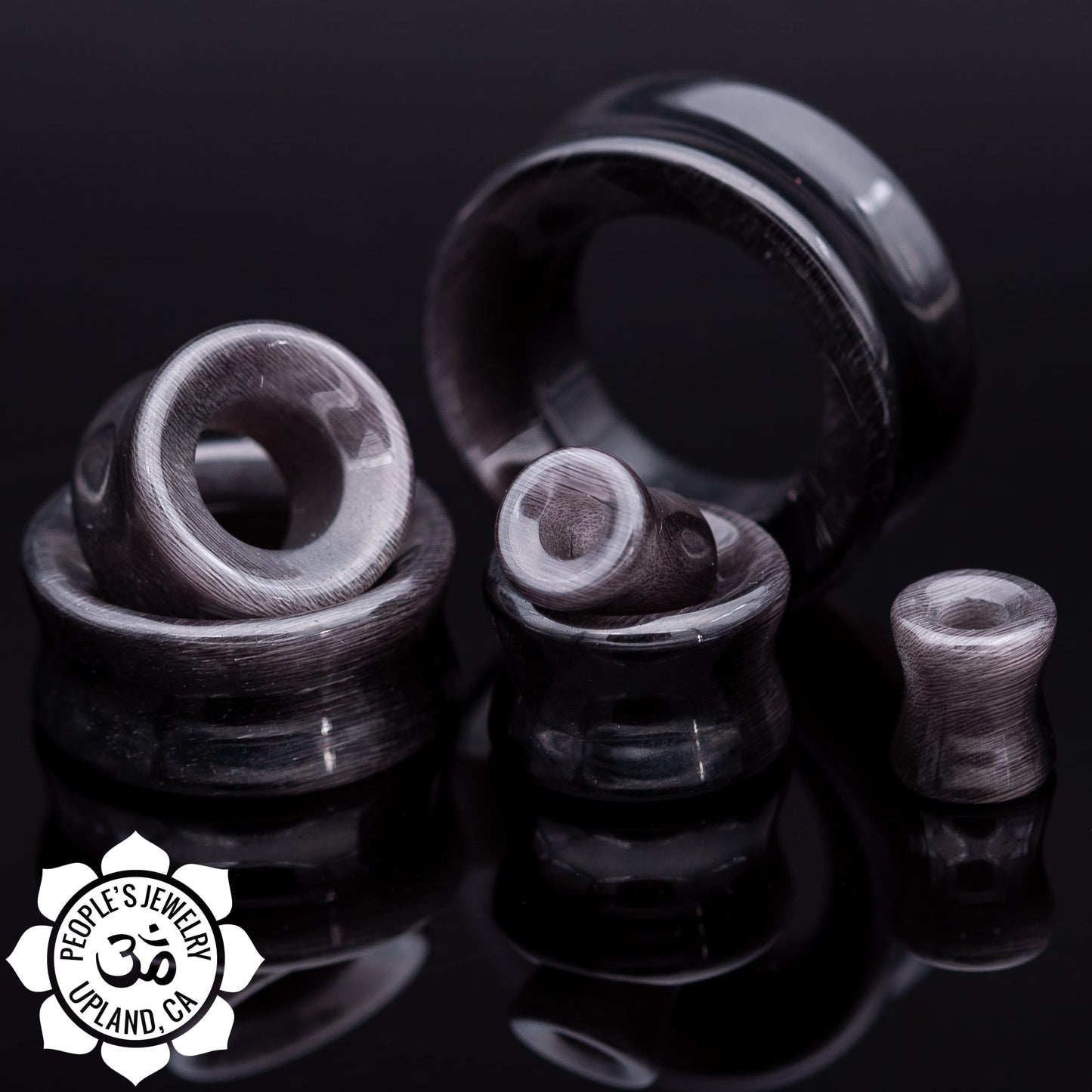 Double Flare Eyelets - Black Cat's Eye Glass