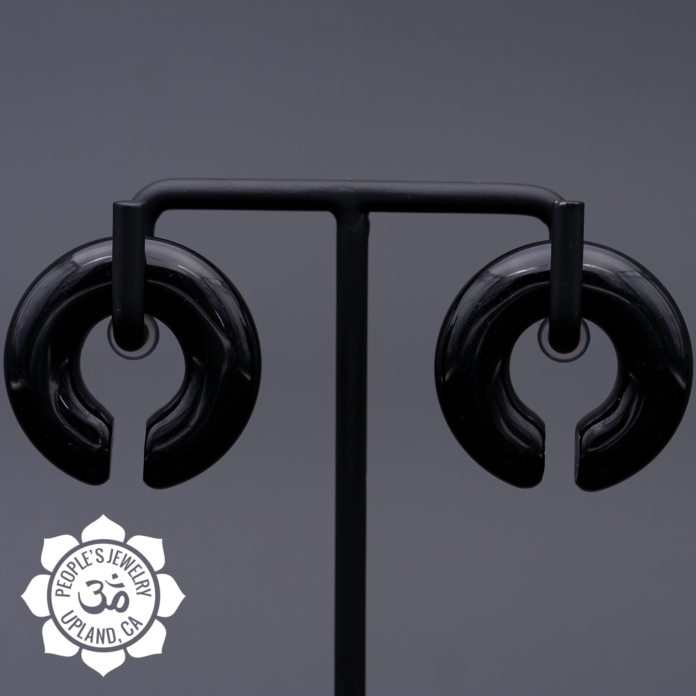 Cirque Stone Hoop, Obsidian Black