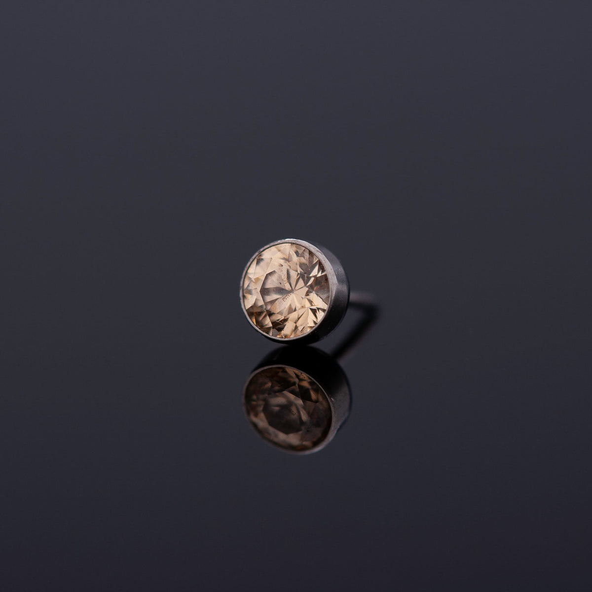 Threaded Titanium Gem Bezel - 4mm, 14g/12g