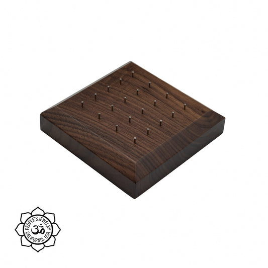 Display Post Small Displays – People's Jewelry