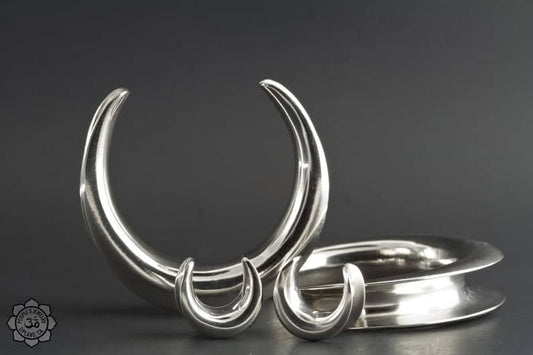 White Brass Spreaders